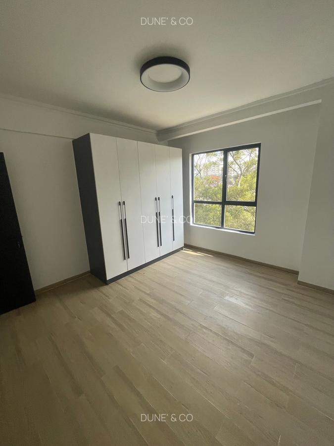 Serviced 2 Bed Apartment with En Suite in Westlands Area - 14
