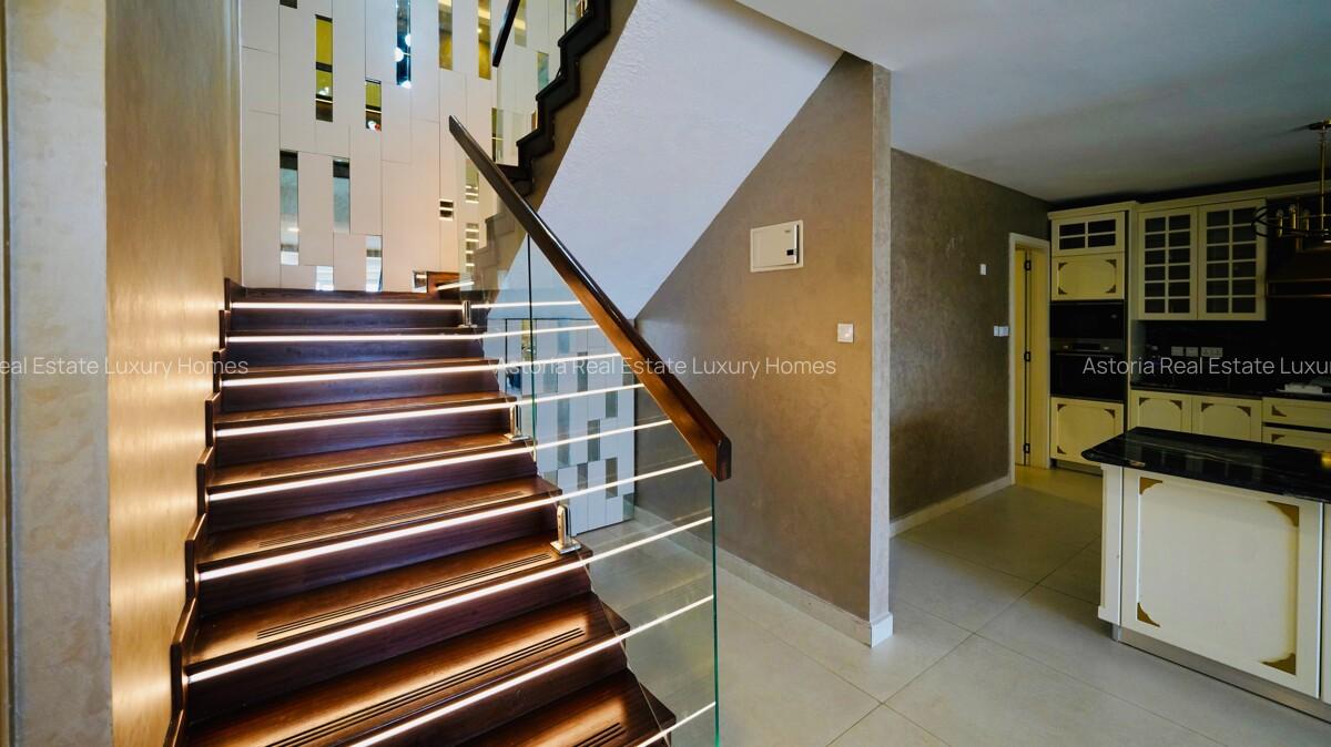 Furnished 4 Bed Apartment with En Suite at 2026-510 - 7
