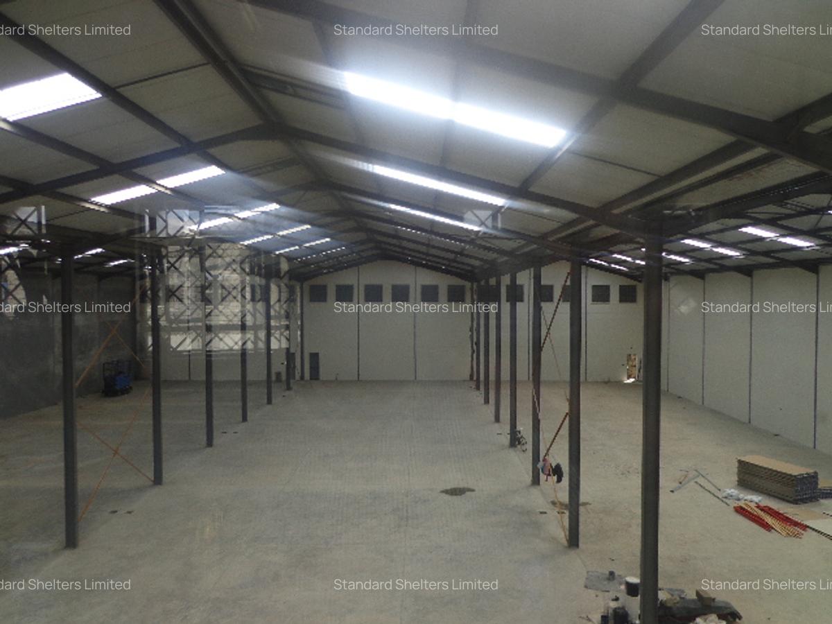 6,500 ft² Warehouse with Backup Generator in Industrial Area - 15