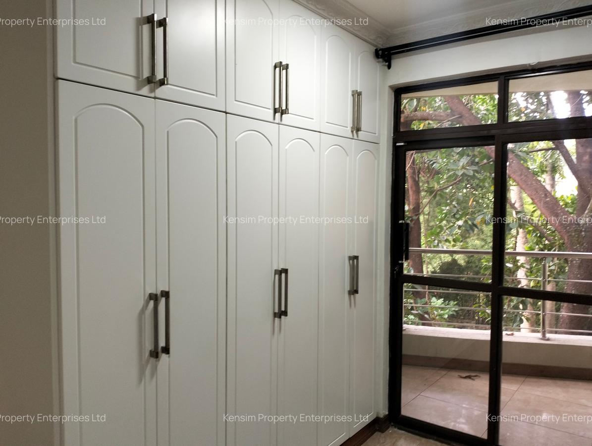 4 Bed Townhouse with En Suite in Lavington - 14