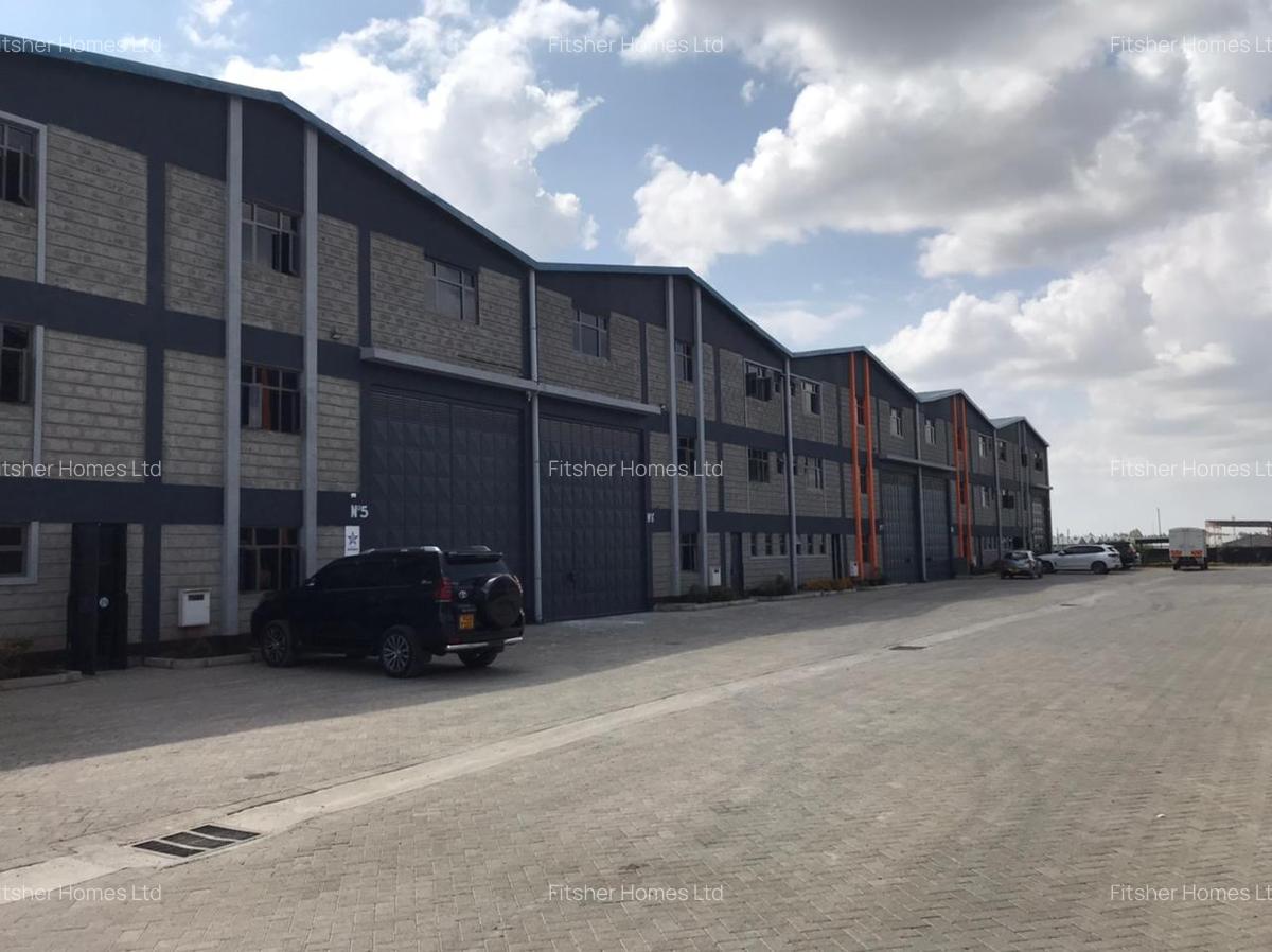 3,500 ft² Warehouse with Service Charge Included in Utawala - 13