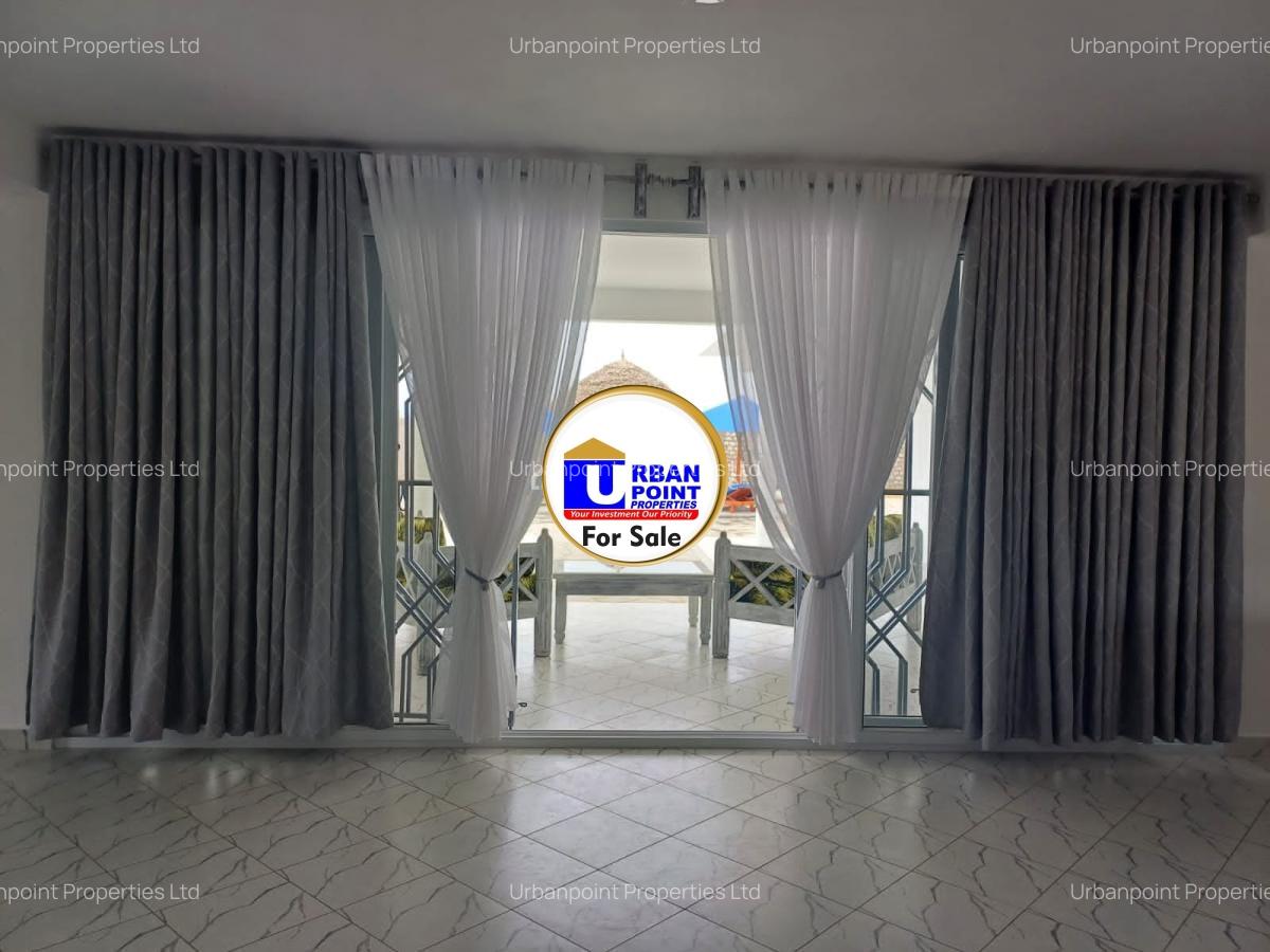 2 Bed House with En Suite in Watamu - 4