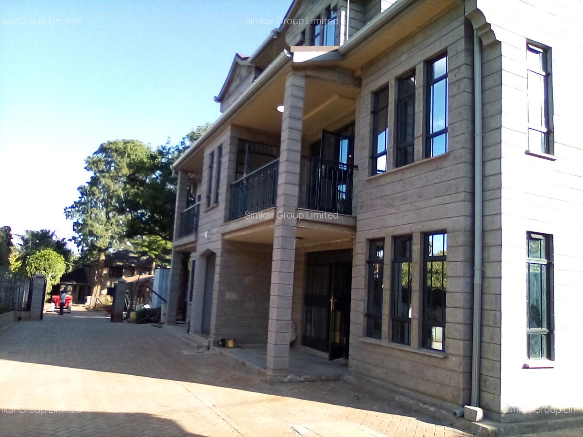 Serviced 1 Bed Apartment with En Suite at Convent Drive - 12