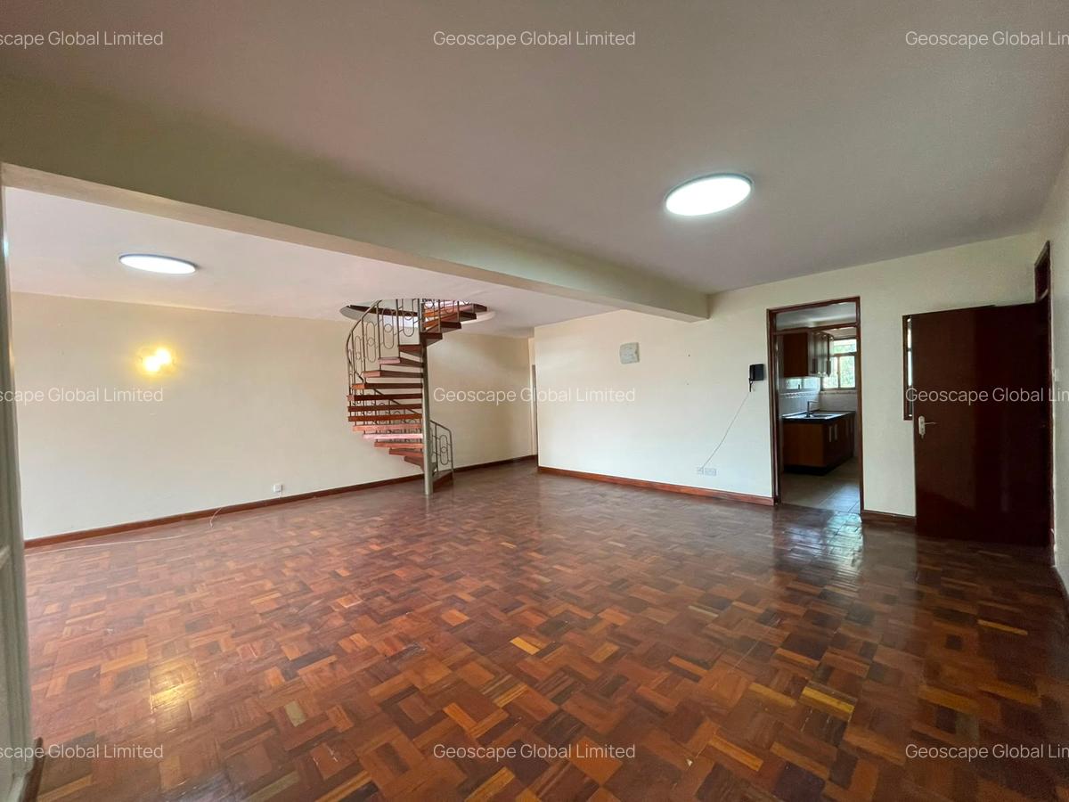 4 Bed Apartment with En Suite in Riverside - 7