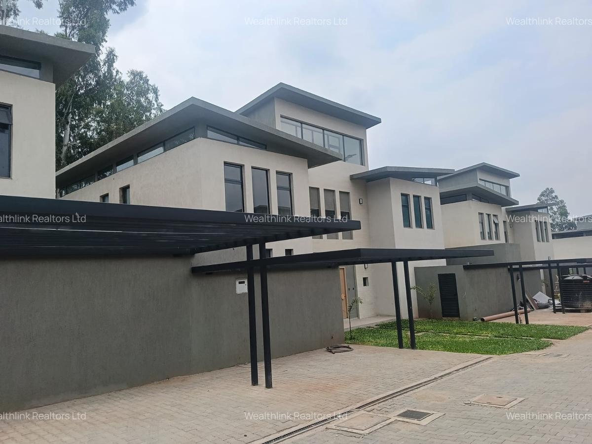 4 Bed Townhouse with En Suite at Runda - 3