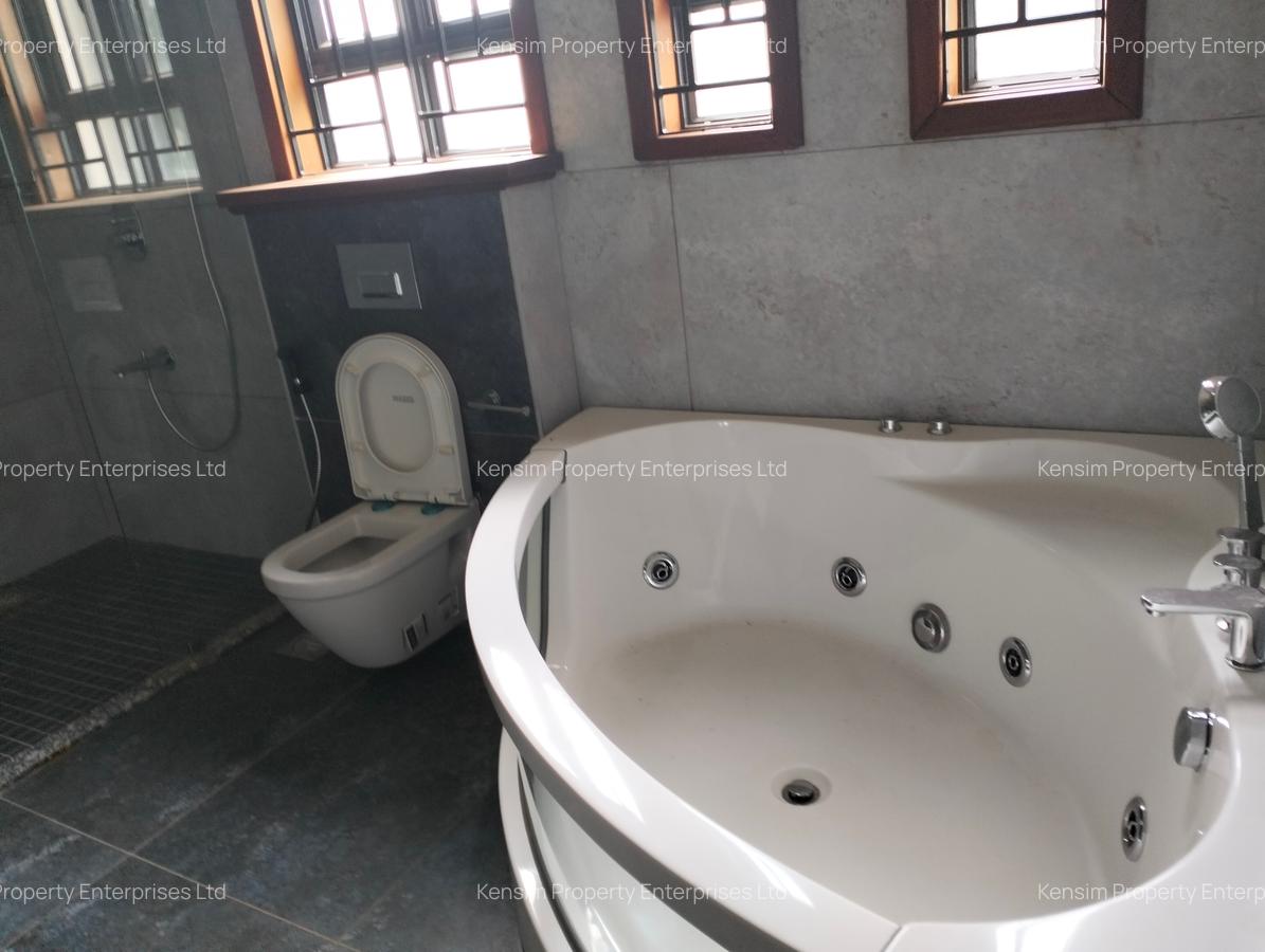 6 Bed Townhouse with En Suite in Lavington - 17