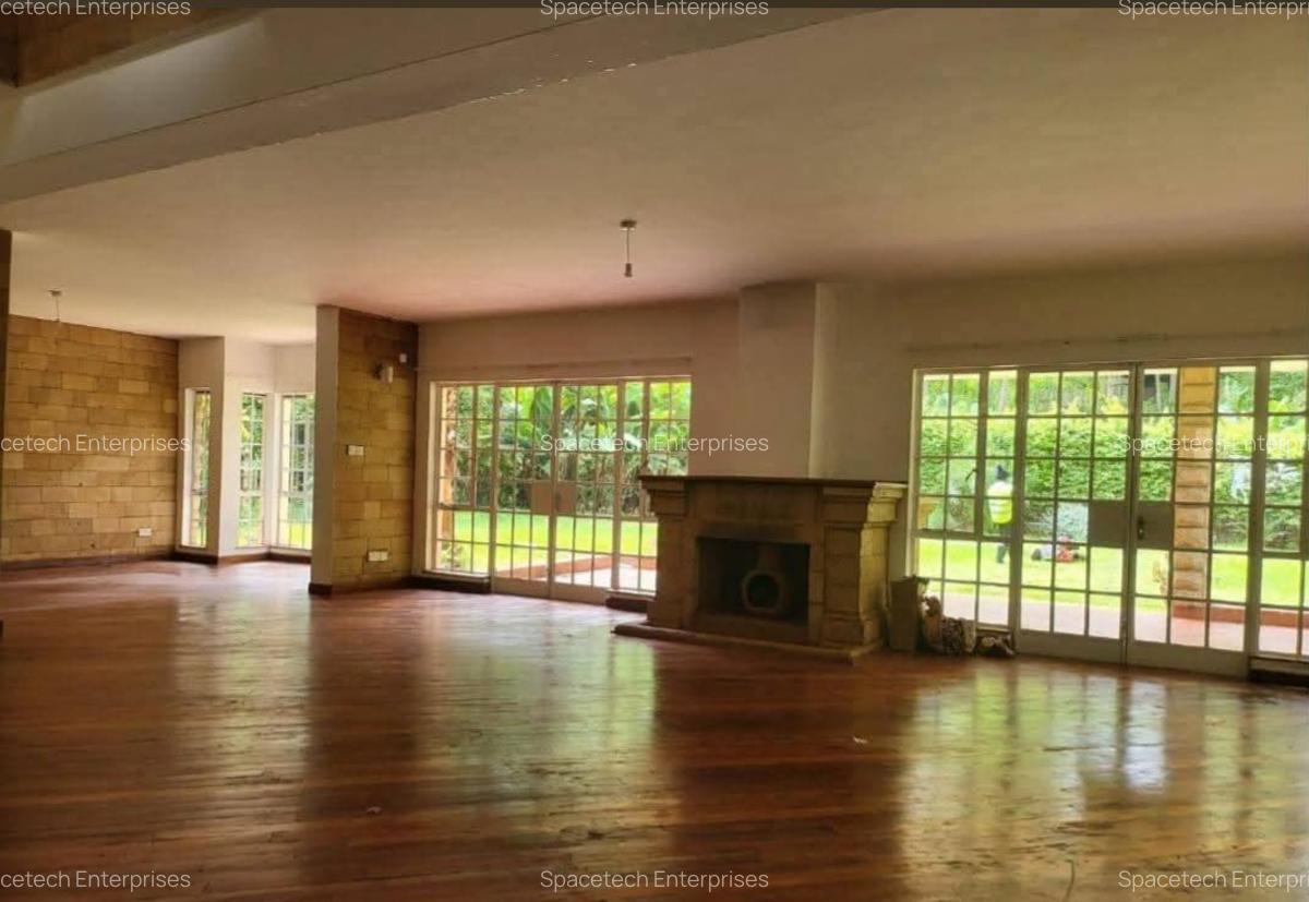 5 Bed Townhouse with En Suite in Rosslyn - 6