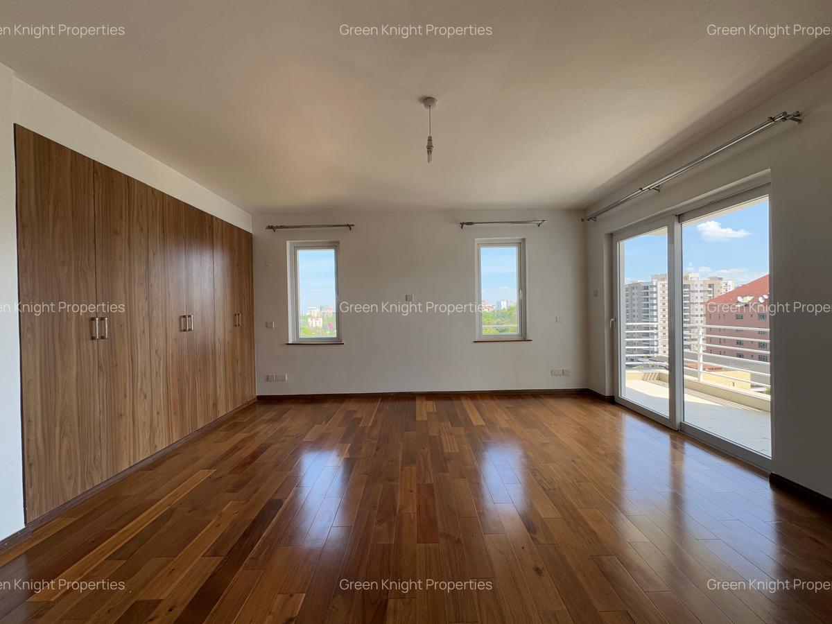 Serviced 3 Bed Apartment with En Suite in Kilimani - 15