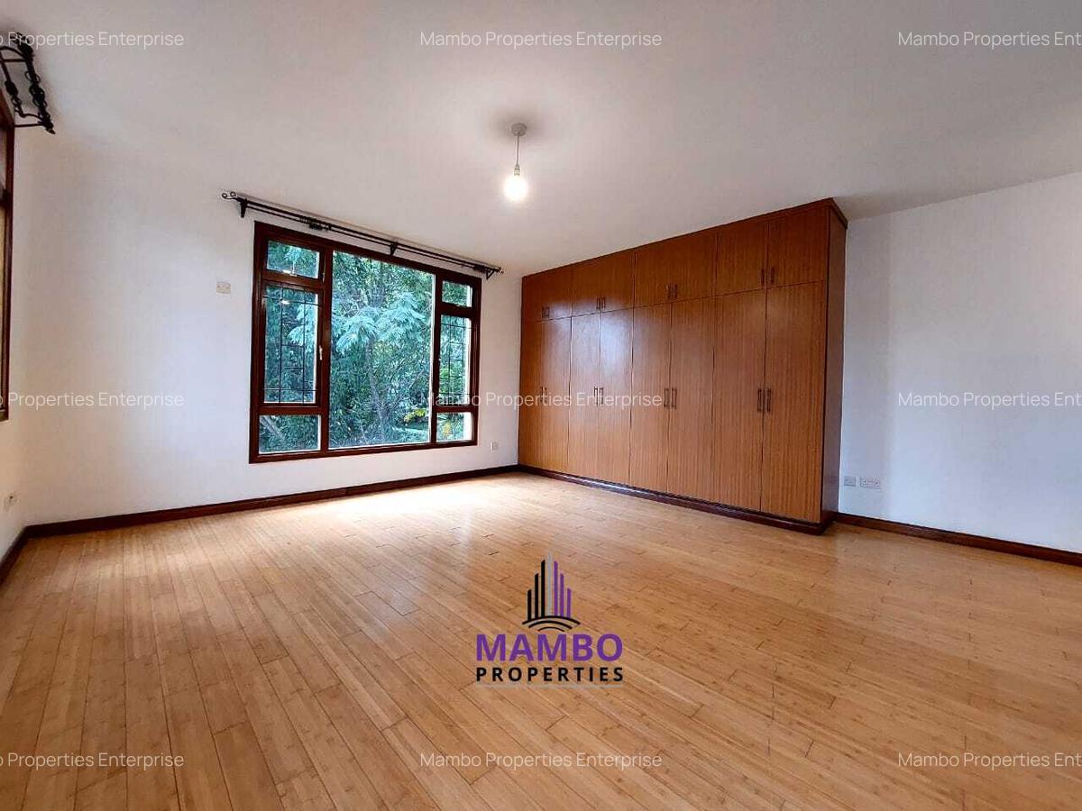 3 Bed Apartment with En Suite at Riverside Drive - 11