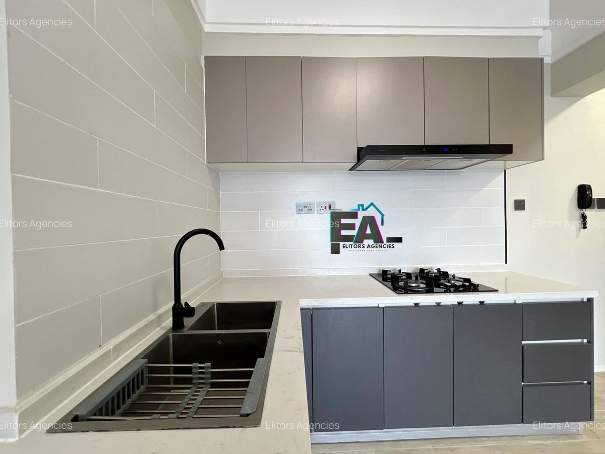 1 Bed Apartment with En Suite at Hatheru Road - 5