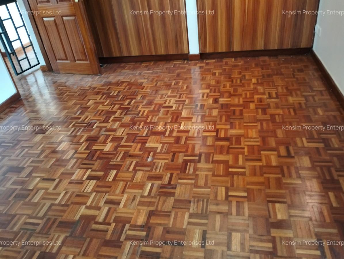 5 Bed Townhouse with En Suite in Karen - 18