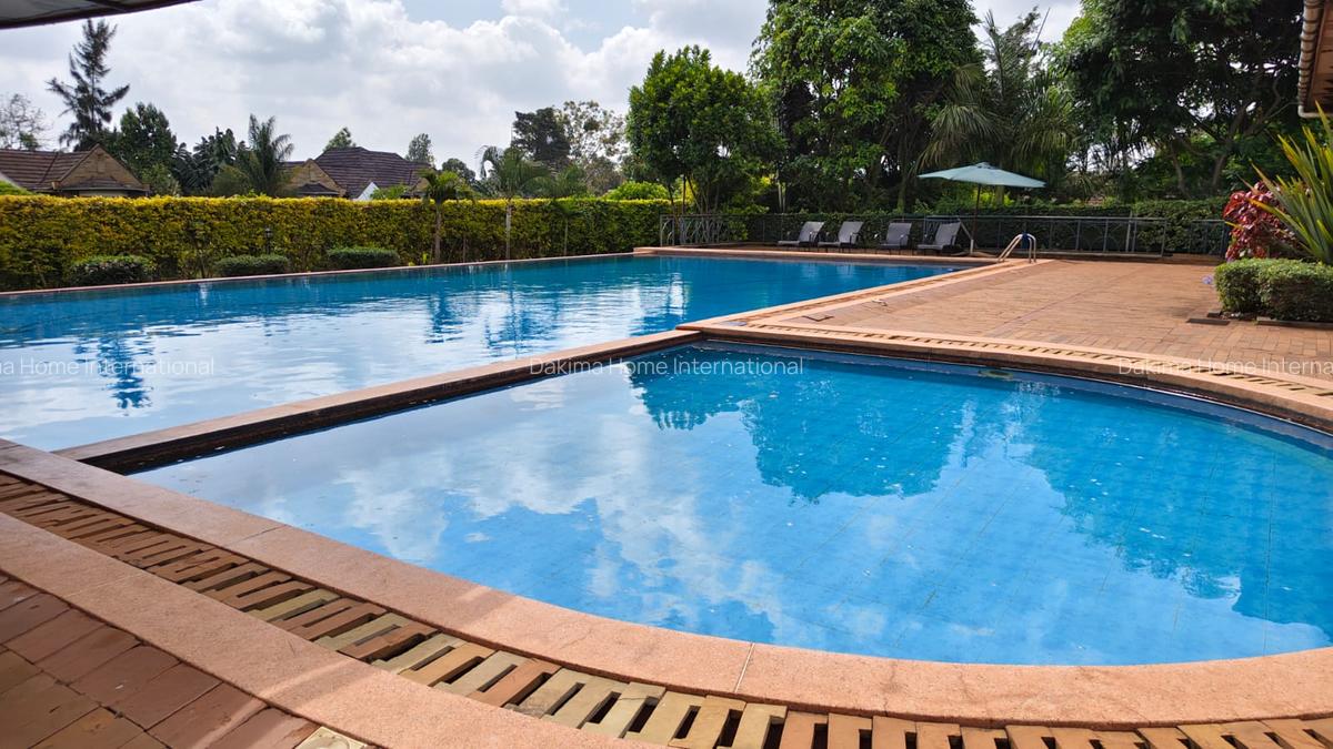 5 Bed Townhouse with En Suite in Runda - 20