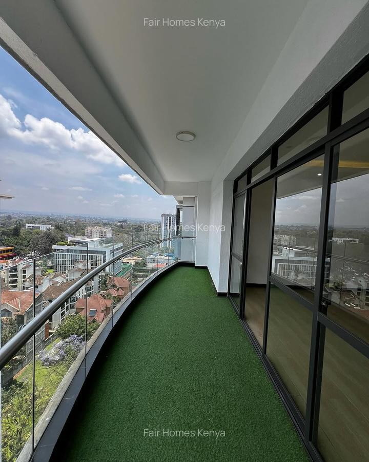 3 Bed Apartment with En Suite at Valley Arcade - 1