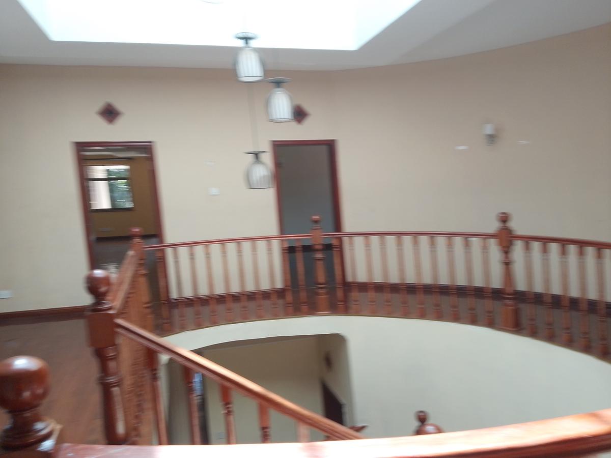 6 Bed Townhouse with En Suite at Karen Hardy - 14