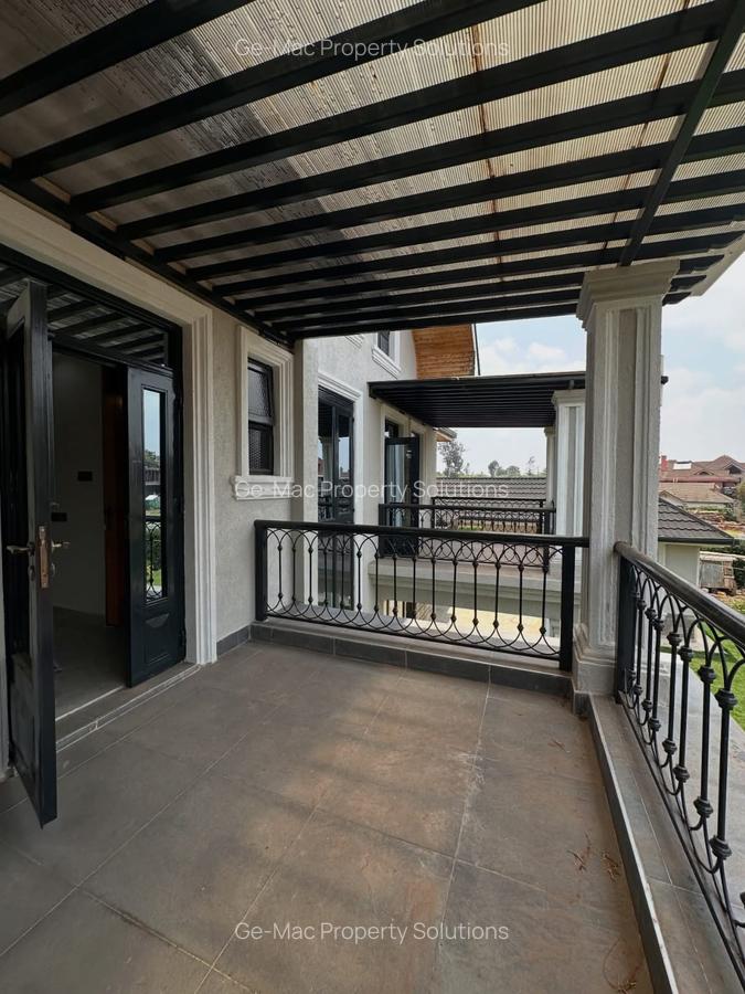 5 Bed House with En Suite in Runda - 13