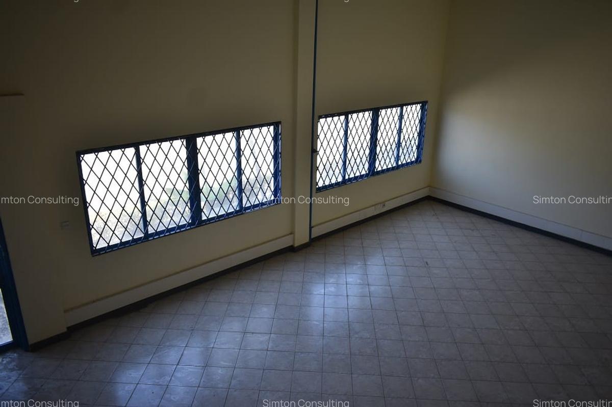 Warehouse with Lift at Cabanus - 8