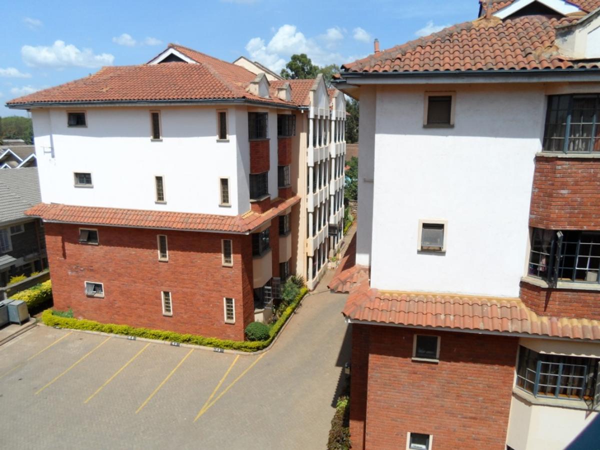 3 Bed Apartment with En Suite at Kilimani - 8