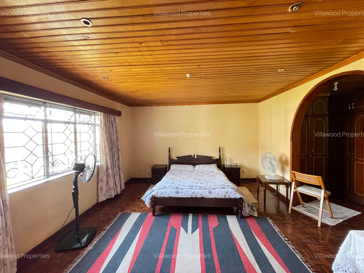 4 Bed House with En Suite in Spring Valley - 5