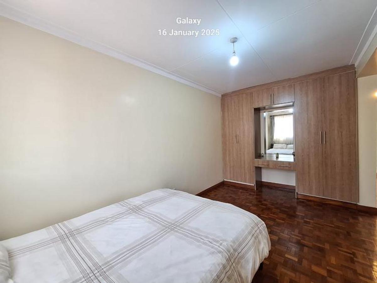 5 Bed Townhouse with En Suite in Lavington - 17