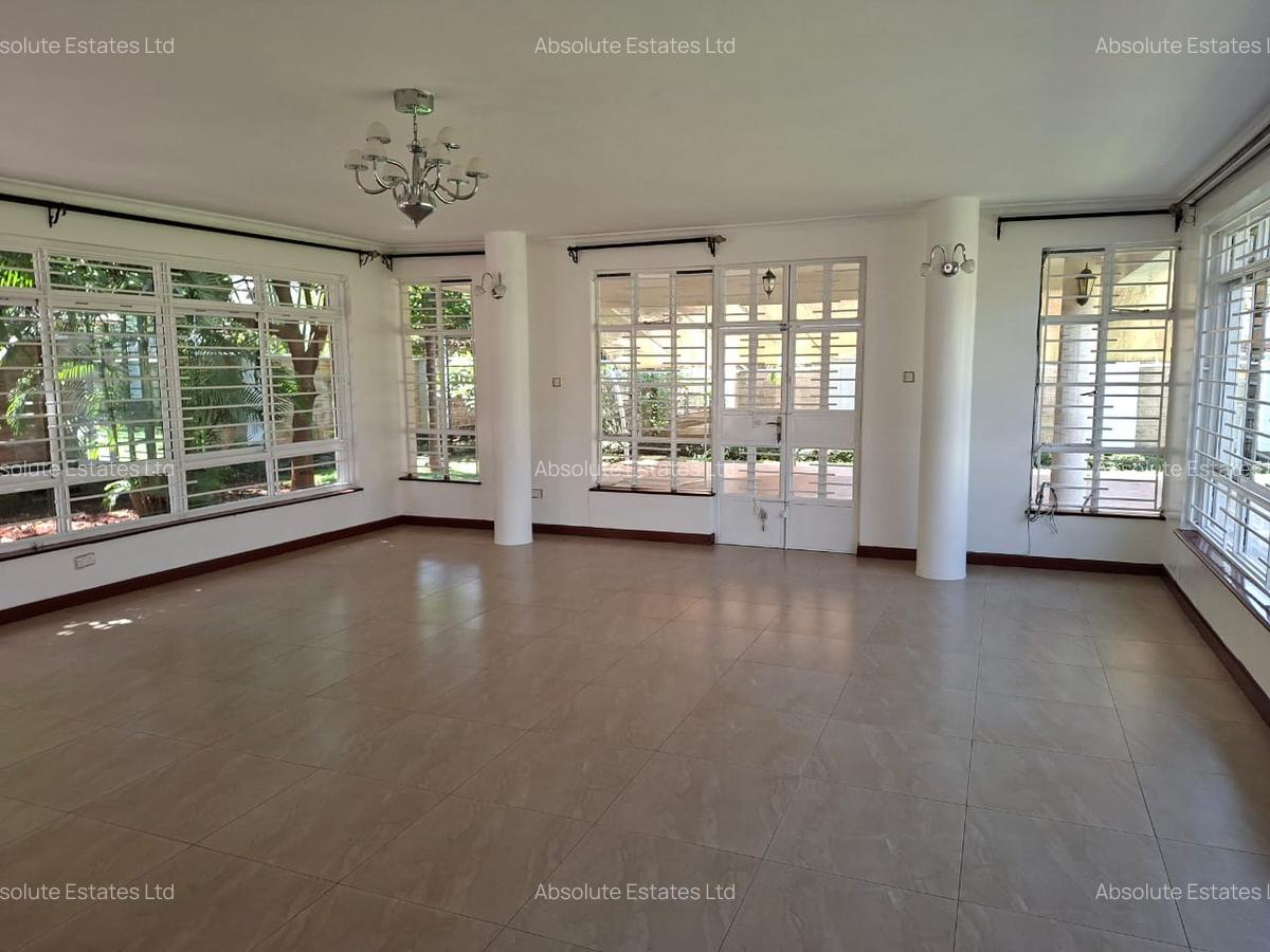 4 Bed Villa with Garden in Runda - 2