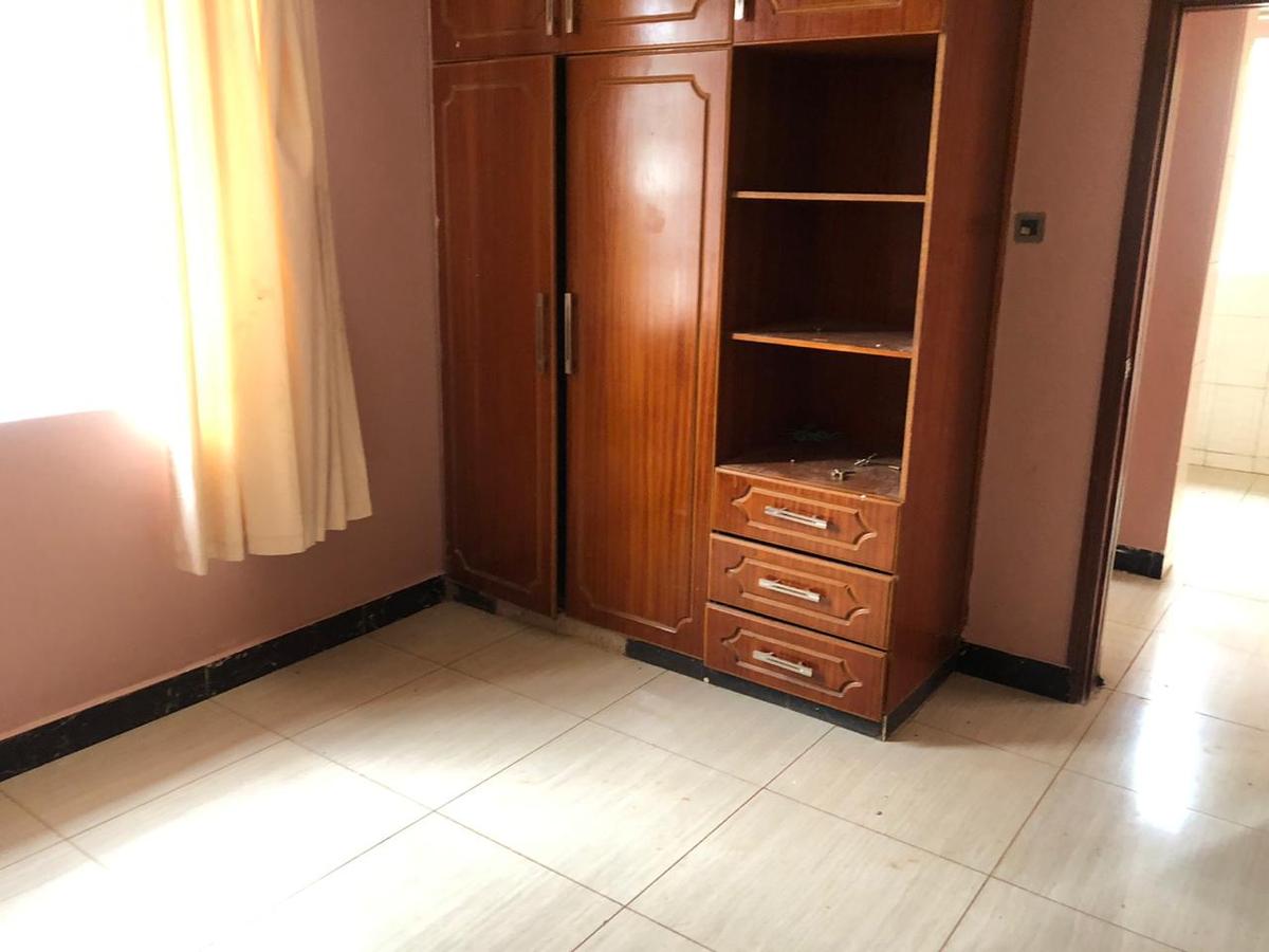 5 Bed House with En Suite in Runda - 6