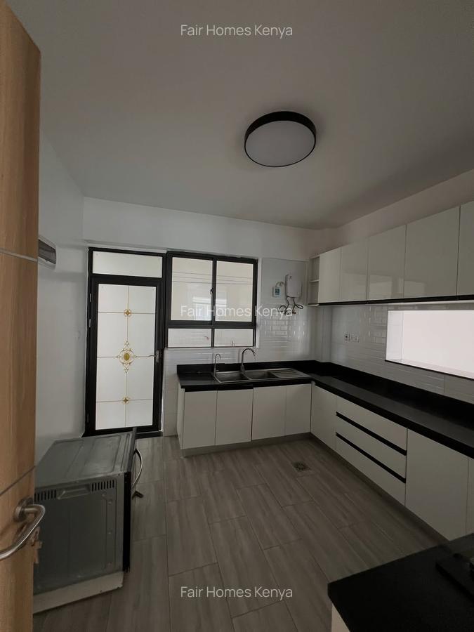 3 Bed Apartment with En Suite at Othaya Road - 9