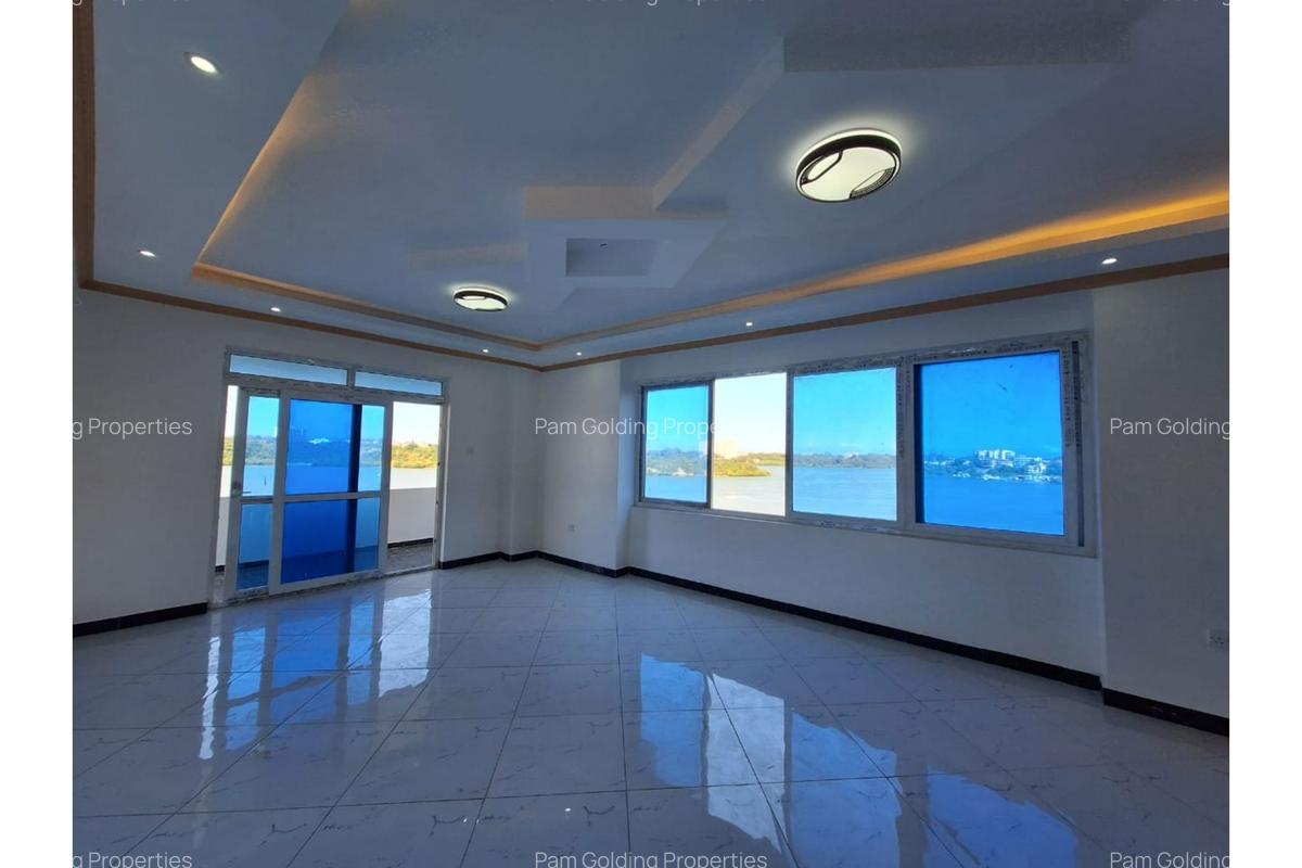 4 Bed Apartment with Backup Generator in Tudor - 3