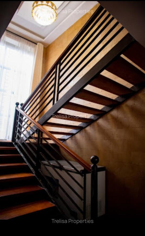 6 Bed Townhouse with En Suite at Masai Lodge Road - 14