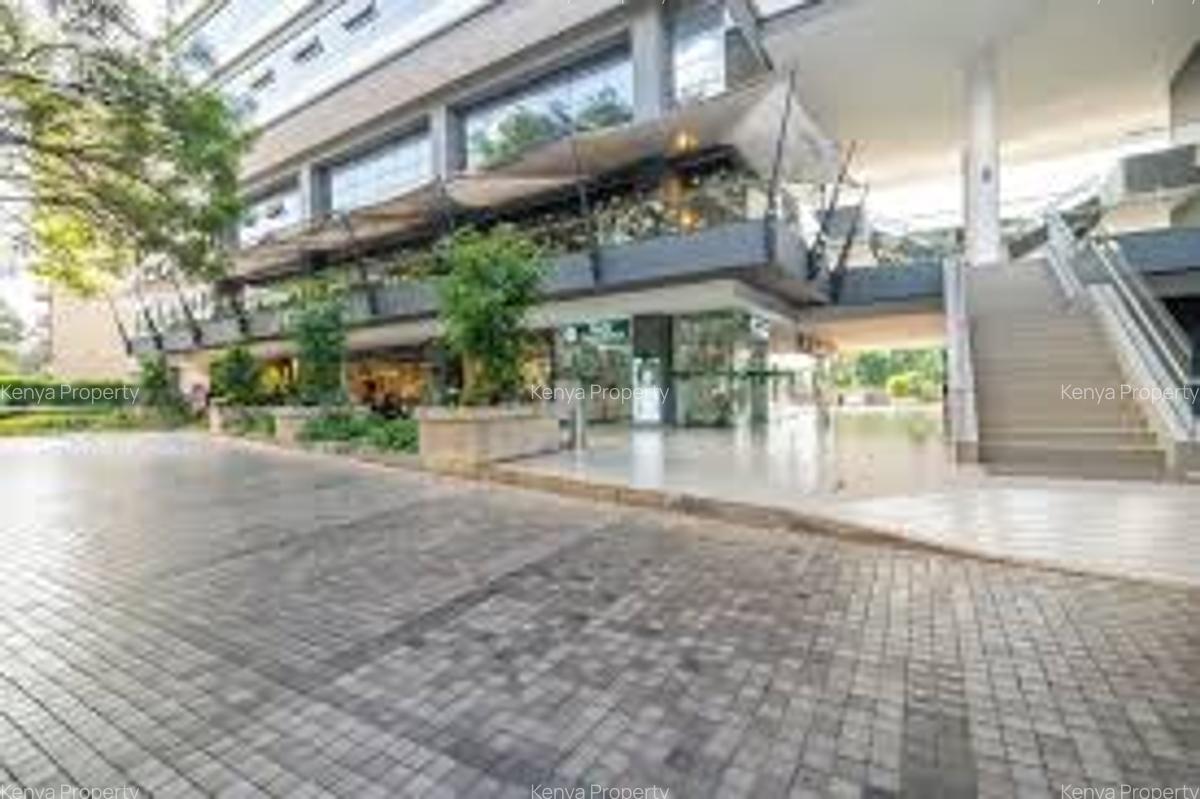 1 Bed Apartment with En Suite at Riverside Drive - 6