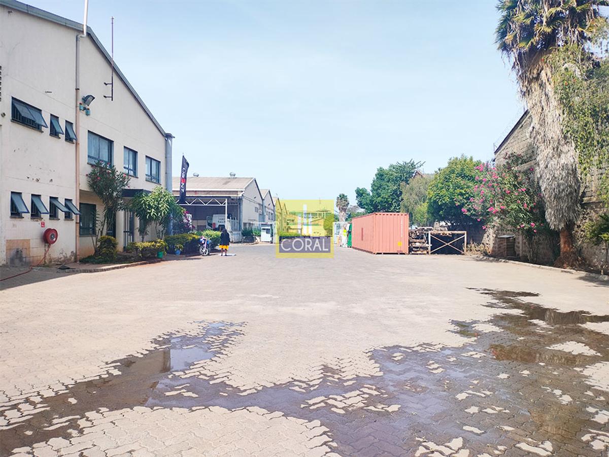 Warehouse with Parking in Mombasa Road - 7