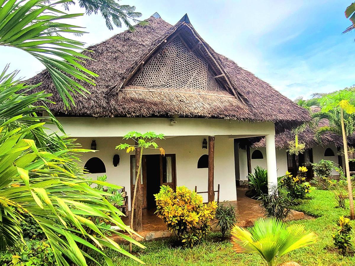 4 Bed Villa with En Suite in Diani - 4