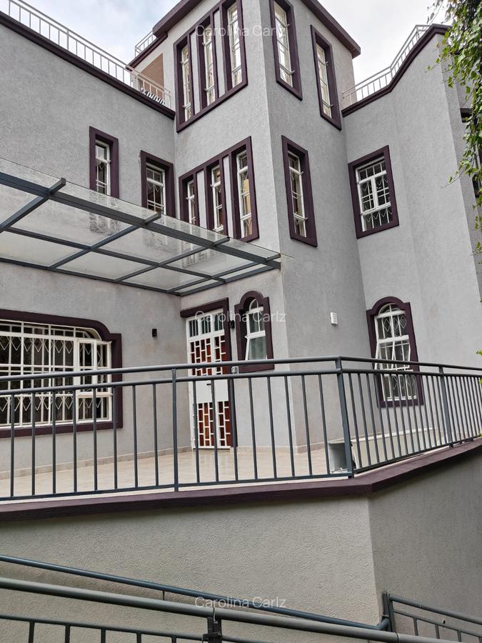 4 Bed Townhouse with En Suite at Westlands - 14