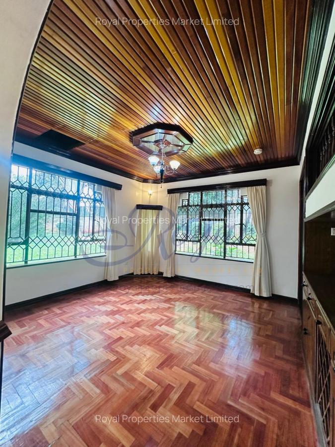 5 Bed House with En Suite in Runda - 8