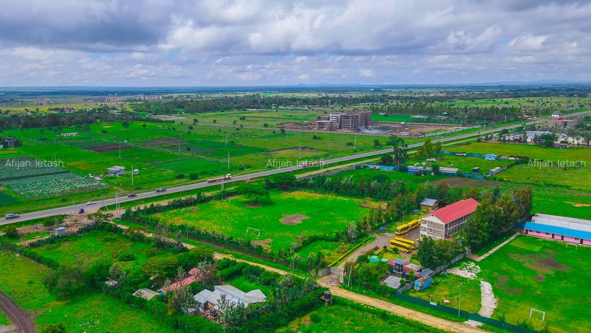 Land in Kitengela - 6