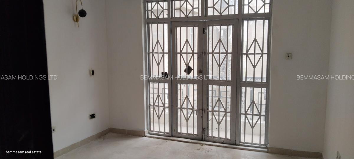 4 Bed Villa with En Suite at Community Road - 15
