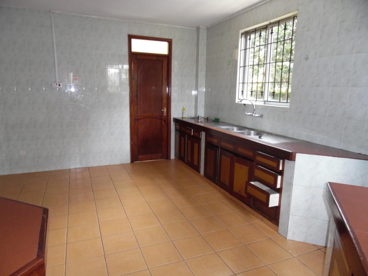 3 Bed Apartment with En Suite at Kileleshwa - 9