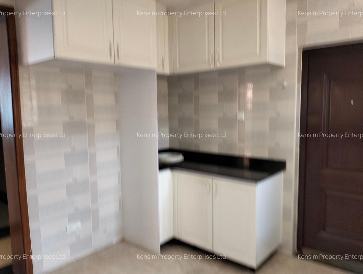 5 Bed Townhouse with En Suite in Lavington - 8