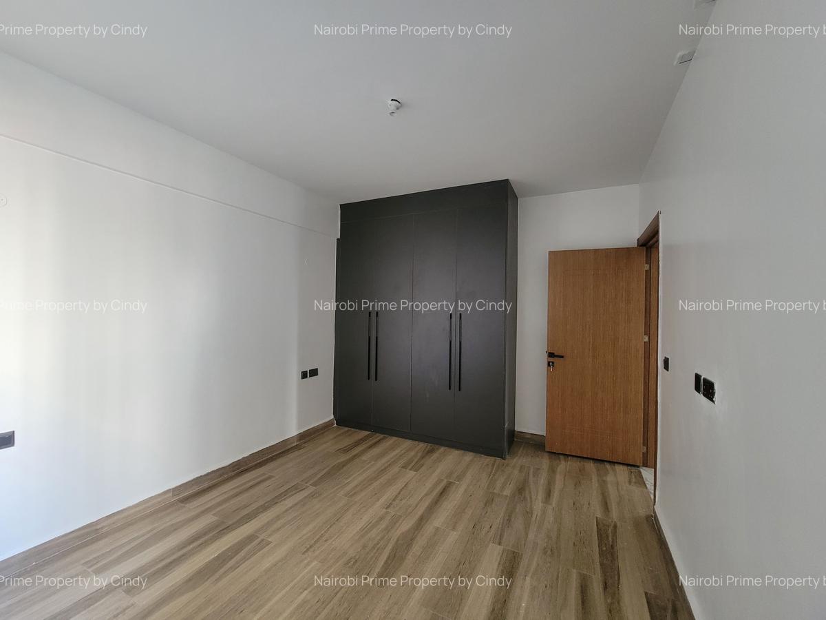 Serviced 5 Bed Apartment with En Suite at 3Rd Avenue - 11