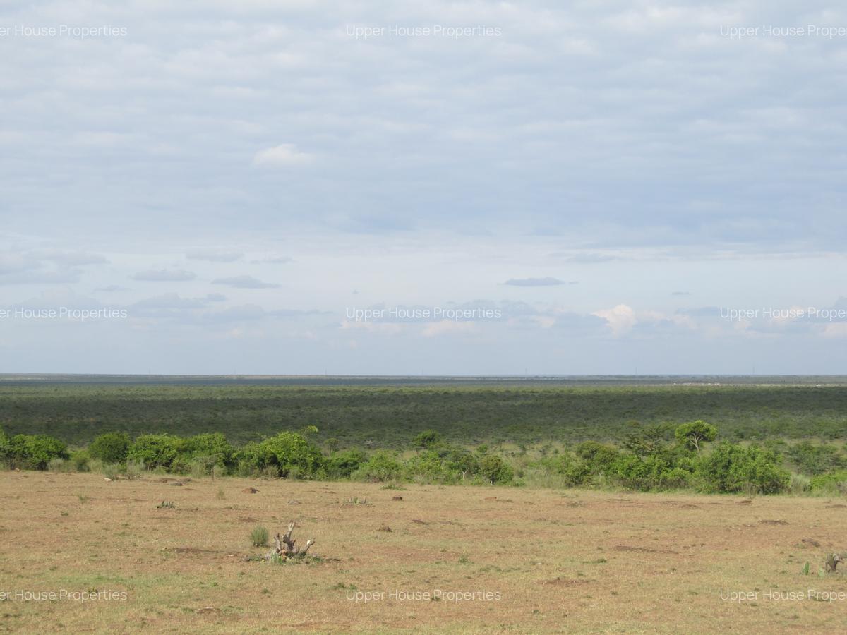 563 ac Land at Mutara - 5