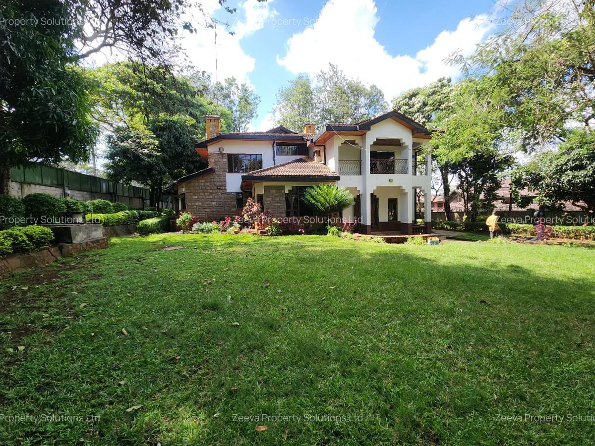 5 Bed House with En Suite in Runda - 2