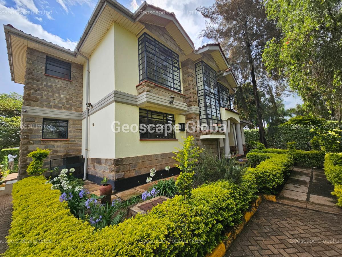 4 Bed House with En Suite in Nyari - 1