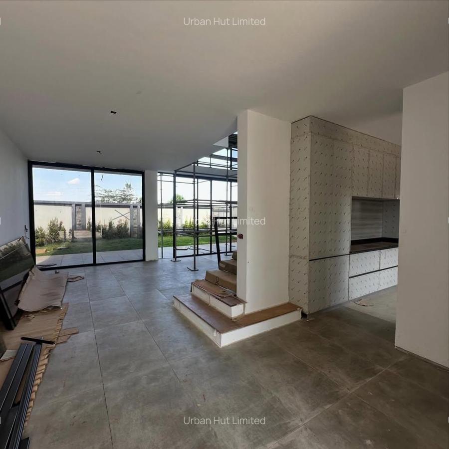 4 Bed Townhouse with En Suite in Kiambu Road - 2