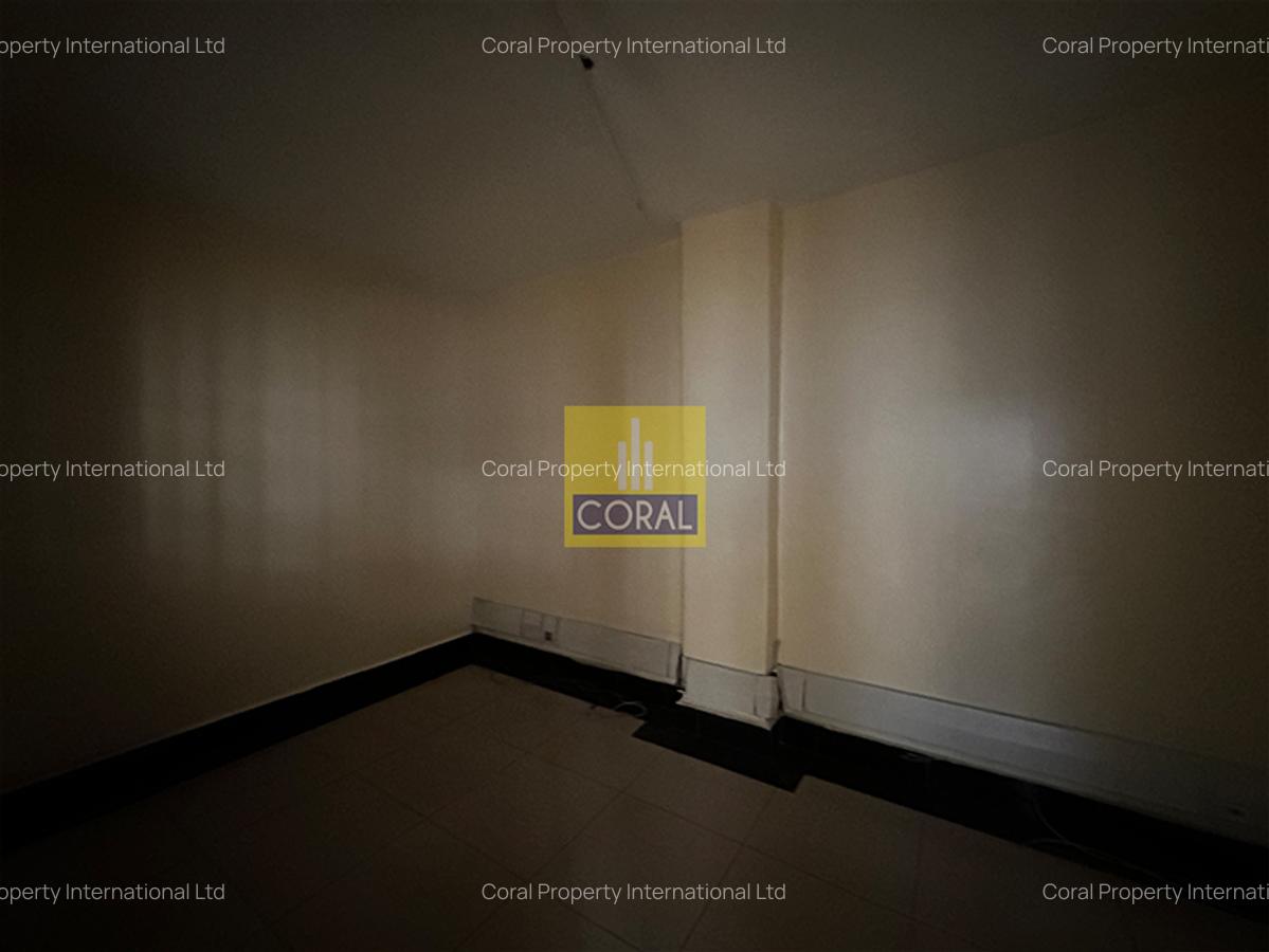 3,200 ft² Office in Nairobi CBD - 7