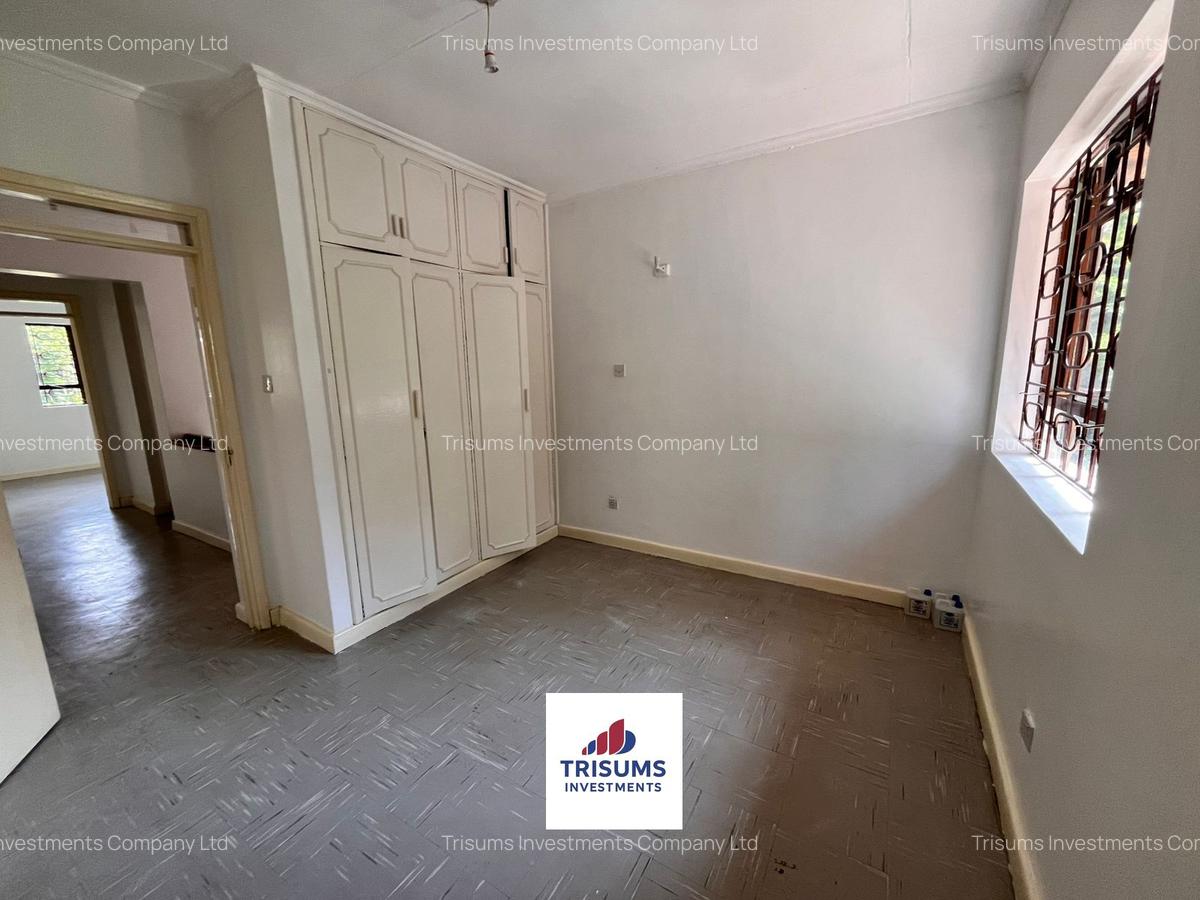 4 Bed Townhouse with En Suite at Church Rd - 19