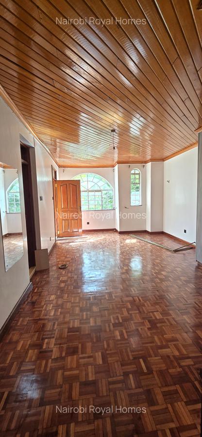 4 Bed Townhouse with En Suite at Off Convent Drive - 20