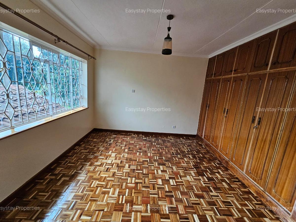 5 Bed House with En Suite in Loresho - 6