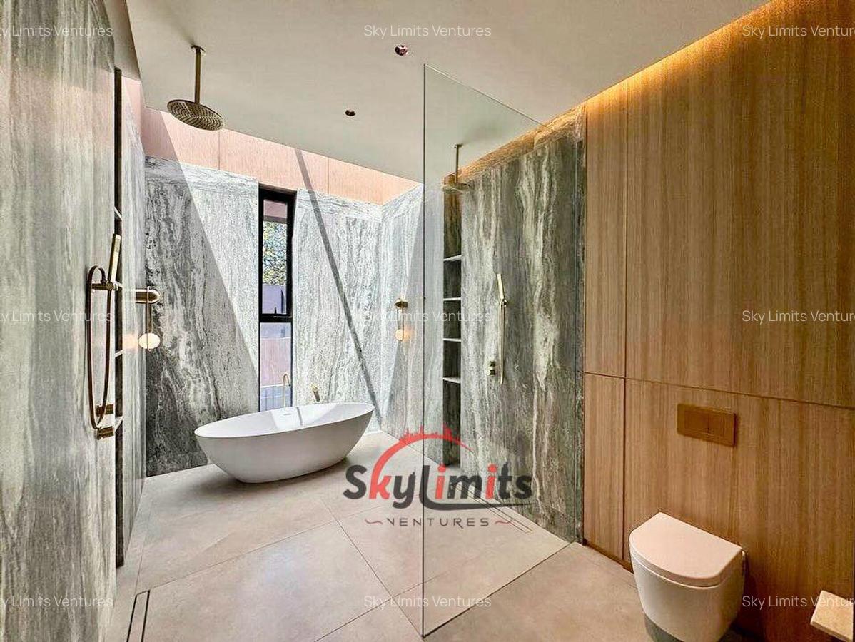 5 Bed Villa with En Suite in Kitisuru - 18