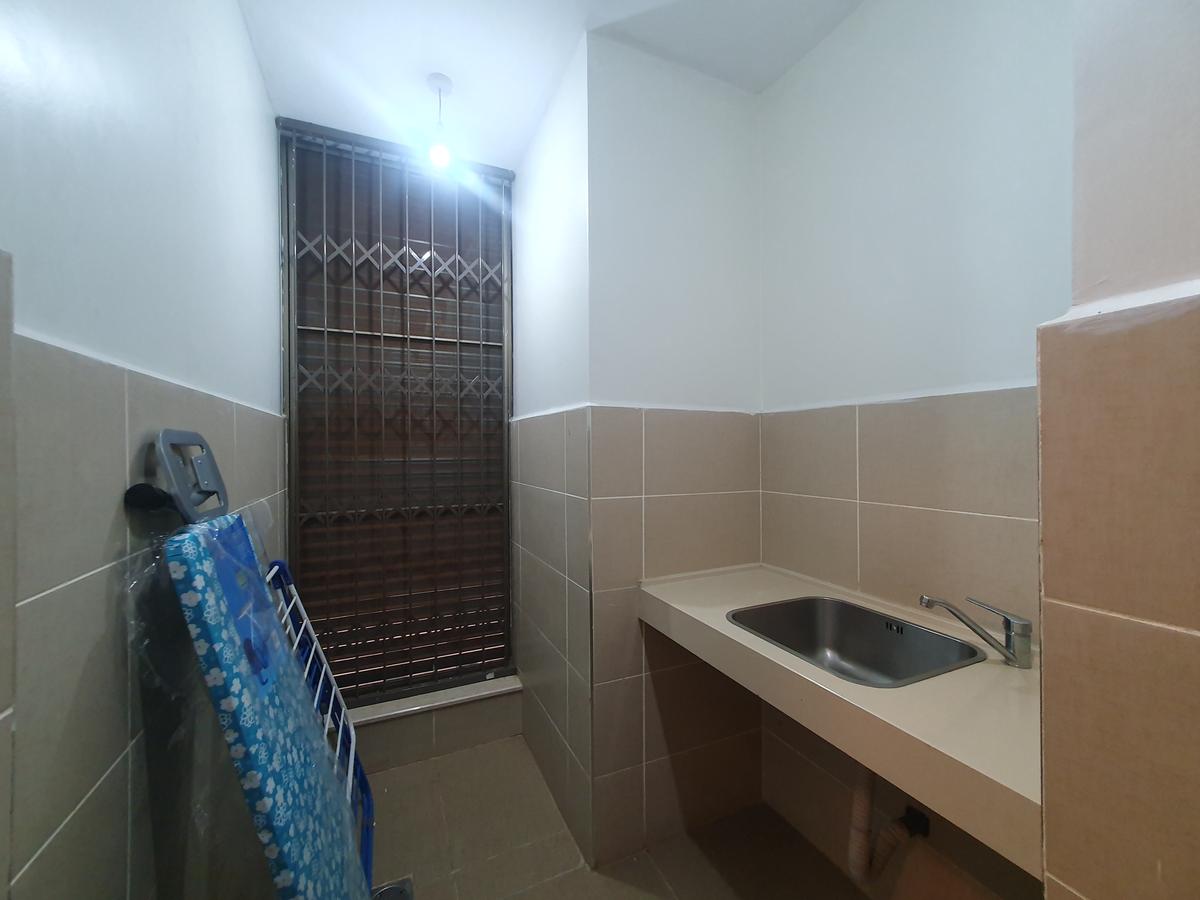 Furnished 3 Bed Apartment with En Suite at 6Th Parklands - 7