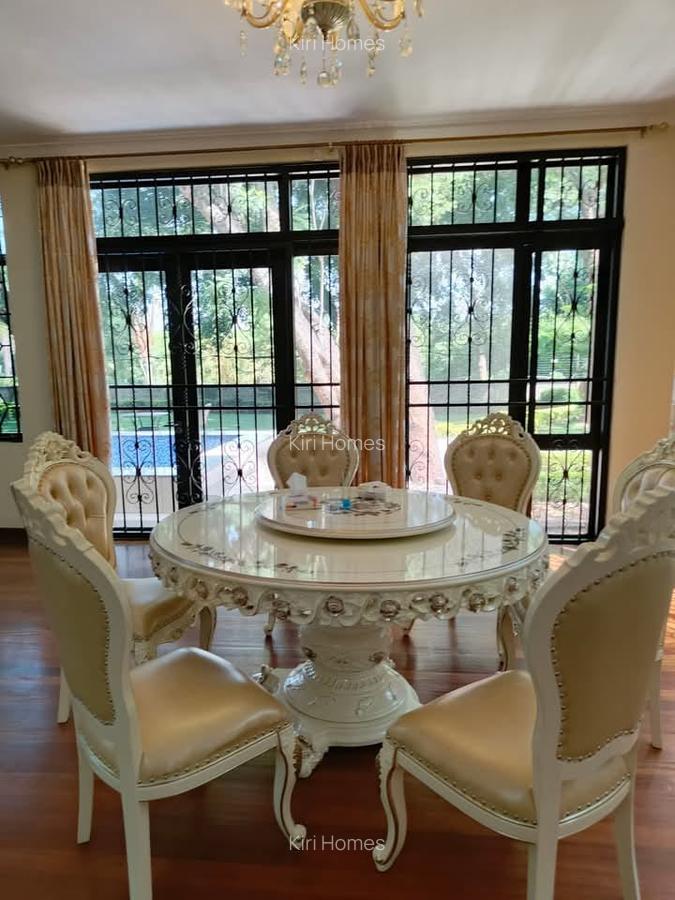 5 Bed Townhouse with En Suite in Gigiri - 11