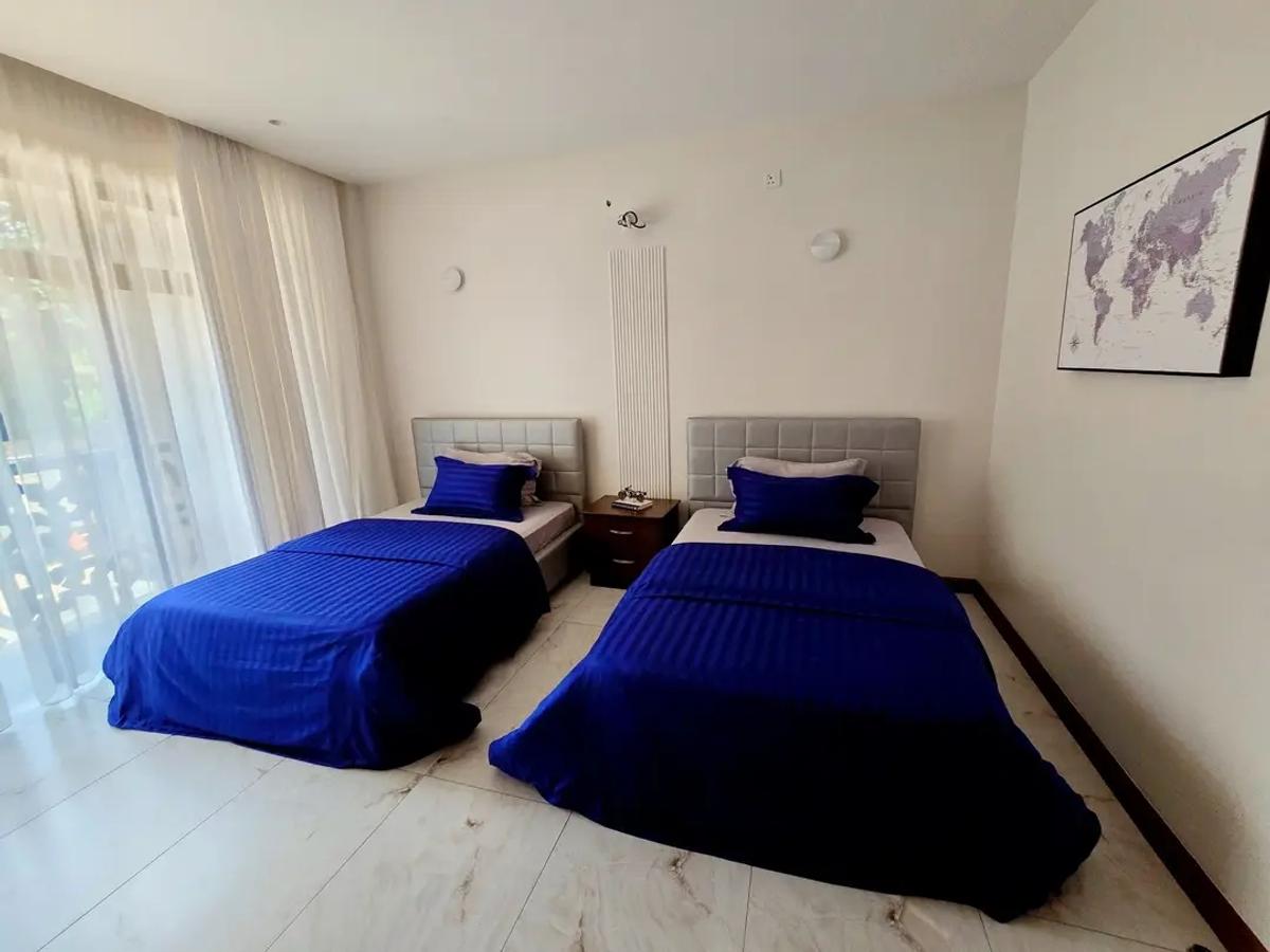 3 Bed Apartment with En Suite at Mbuuni Road - 12